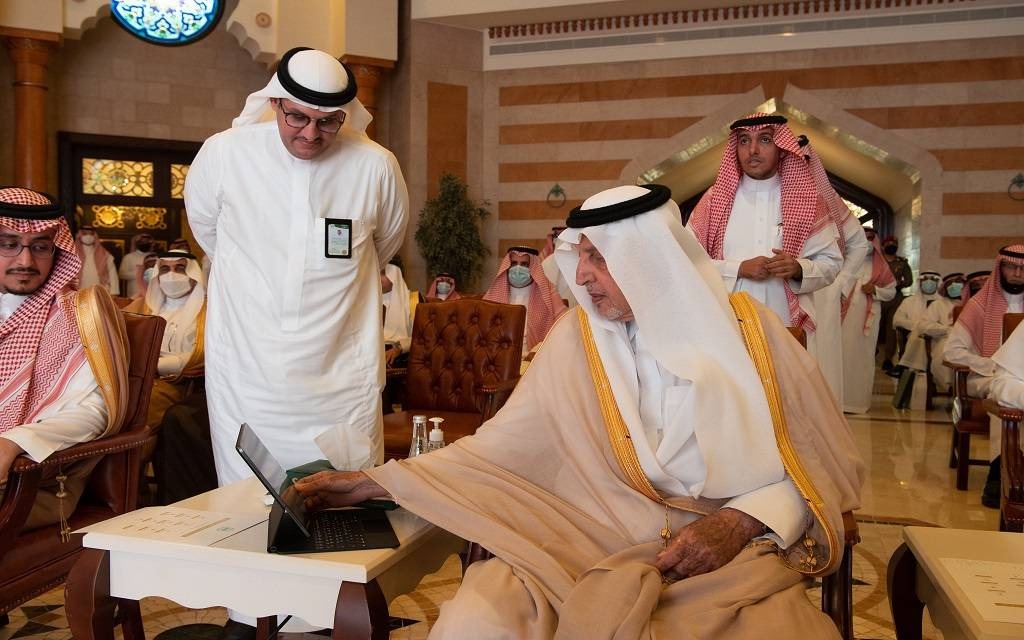 أمير منطقة مكة يُدشن منظومة التقنية الجديدة لتسريع الأعمال 