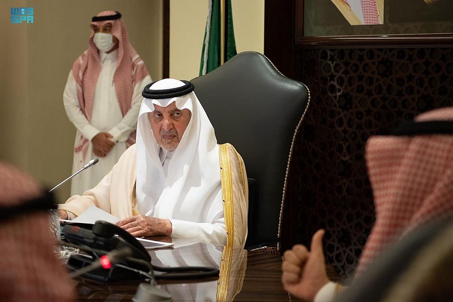  الأمير خالد الفيصل يناقش خطط وآليات تحويل مكة إلى منطقة ذكية