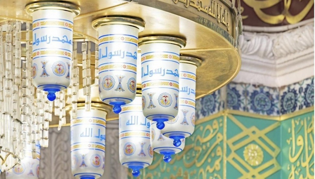 إضاءات المسجد النبوي .. تصاميم جمالية وأنظمة متطورة
