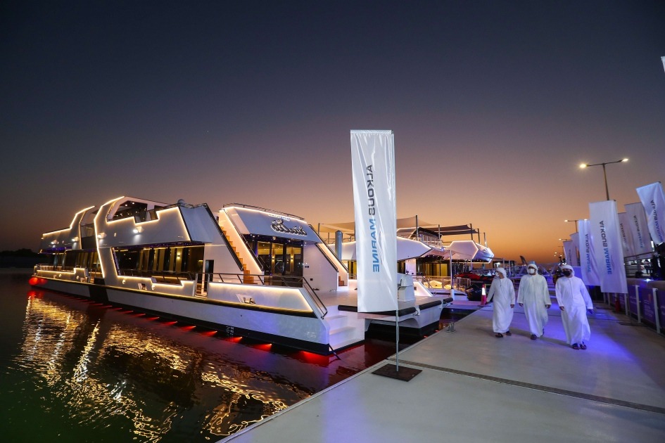  أبوظبي تبداء فعاليات المعرض الدولي للقوارب 2021 بمشاركة محلية ودولية واسعة