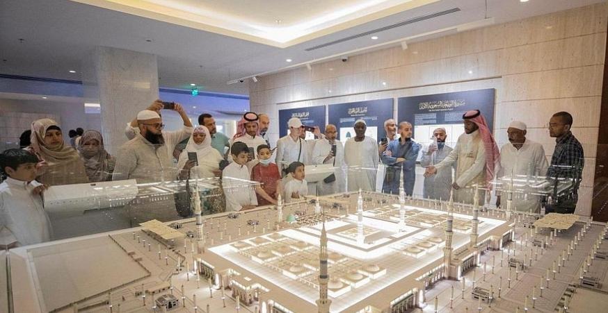 معرض عمارة المسجد النبوي يثري تجربة ضيوف الرحمن