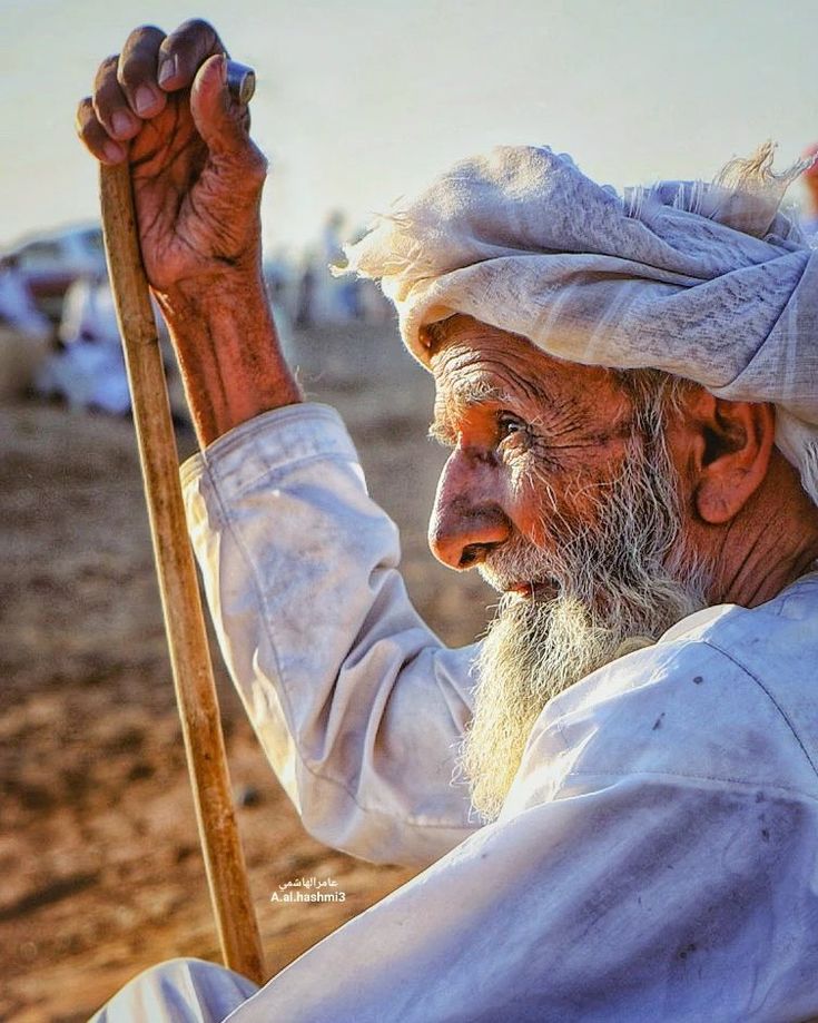 الشيخوخة بين البيئة المحيطة ونمط الحياة